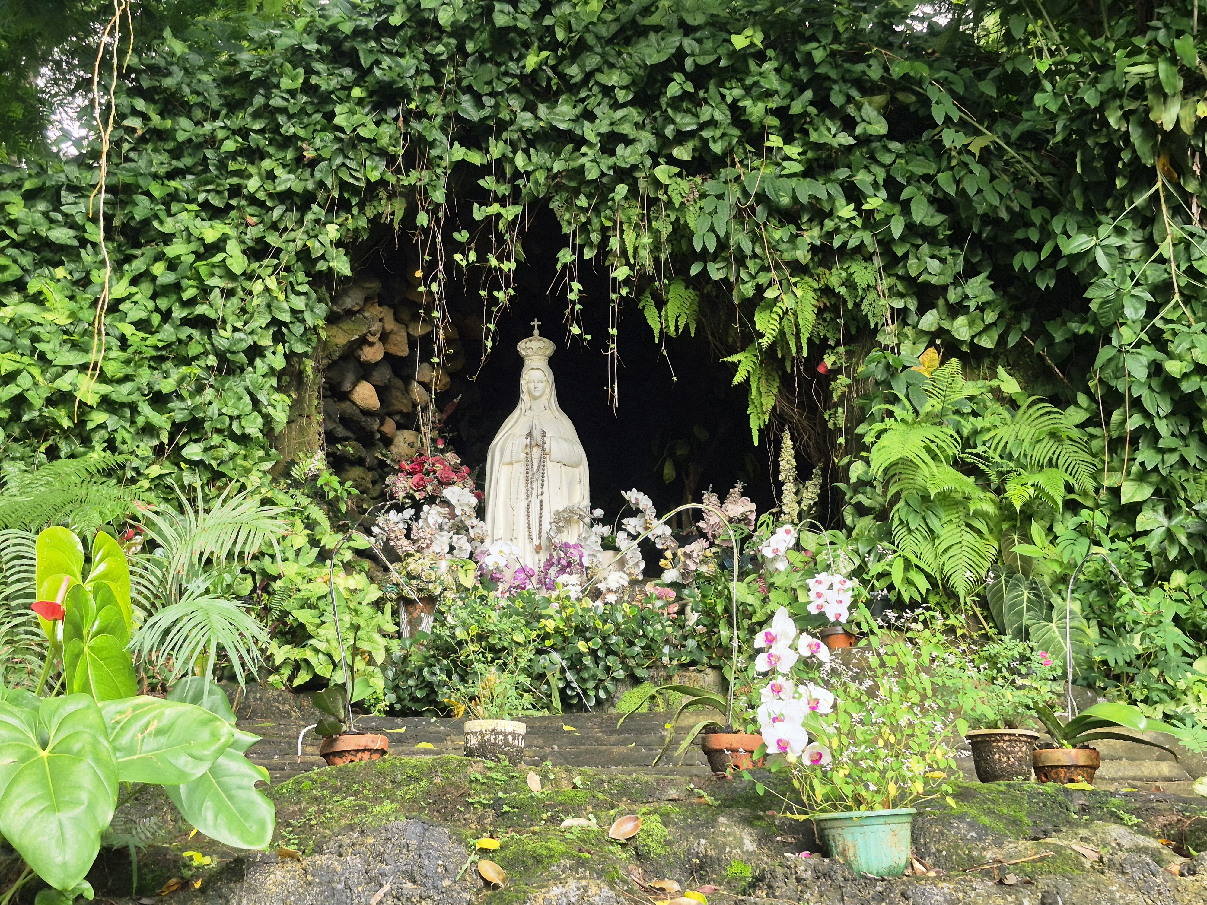 Patung Bunda Maria